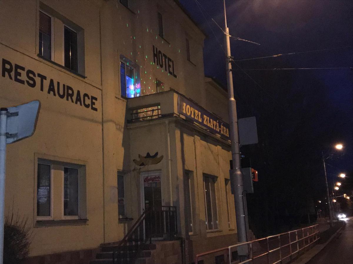 Zlata-Era Hotel Ostrava Buitenkant foto