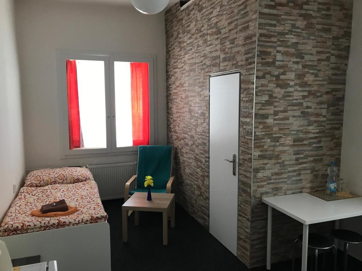 Zlata-Era Hotel Ostrava Buitenkant foto